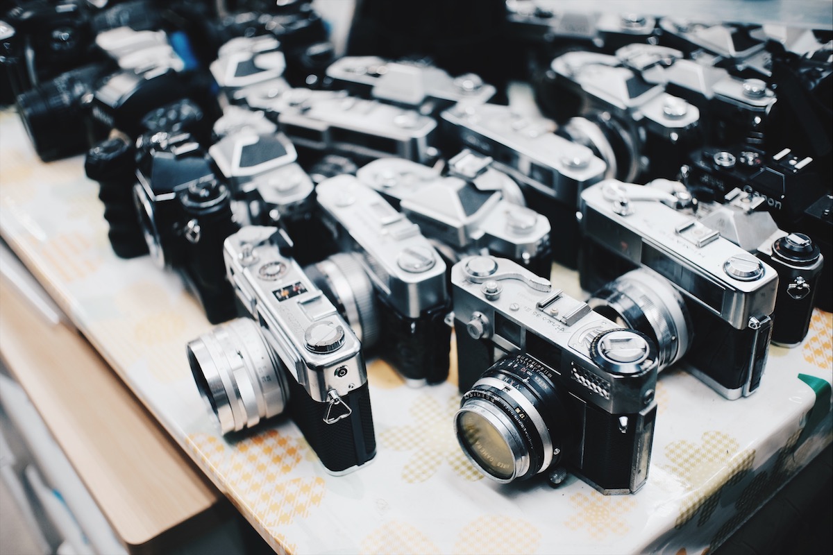 街角で見かけたカメラ屋さん